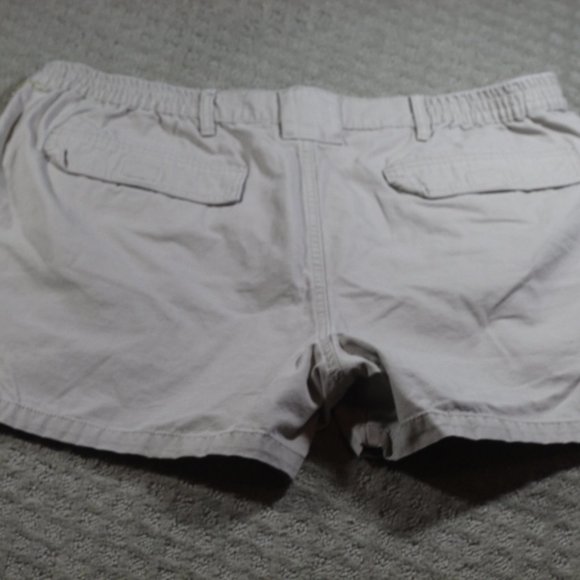 Set of 3 Quality Designer Shorts Size: 42 - Picture 8 of 16